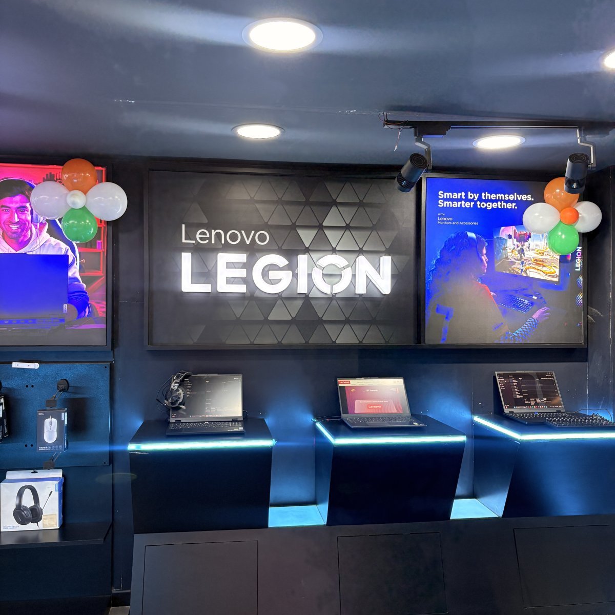 Lenovo exclusive store