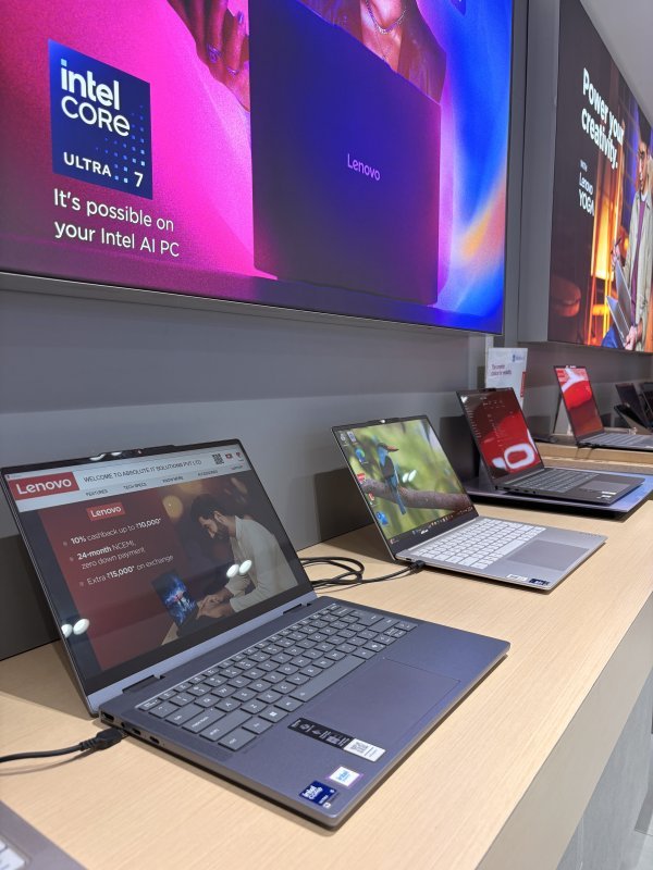 Lenovo exclusive store