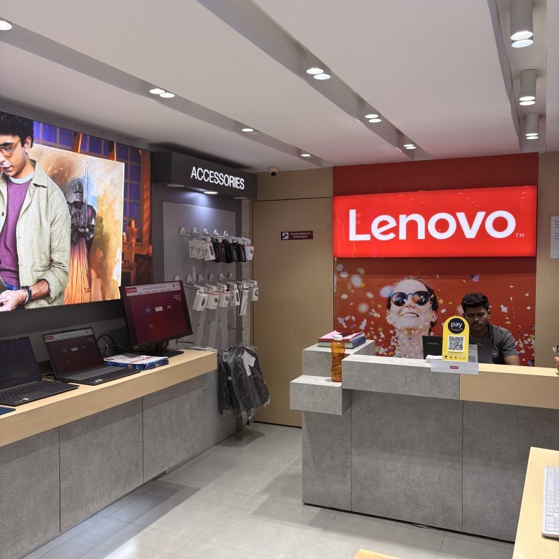 Lenovo exclusive store
